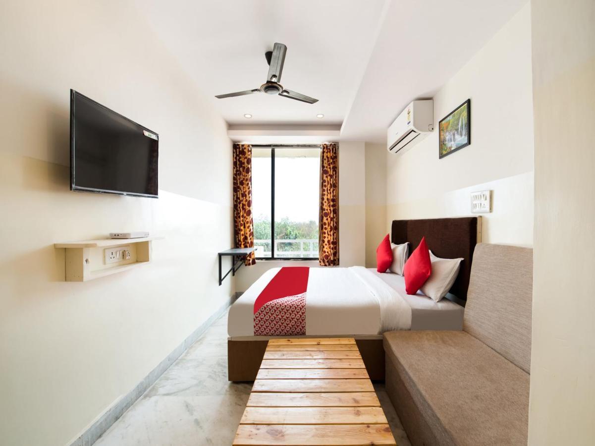 Oyo 69511 Hotel Sea E Pearl Visakhapatnam Ngoại thất bức ảnh